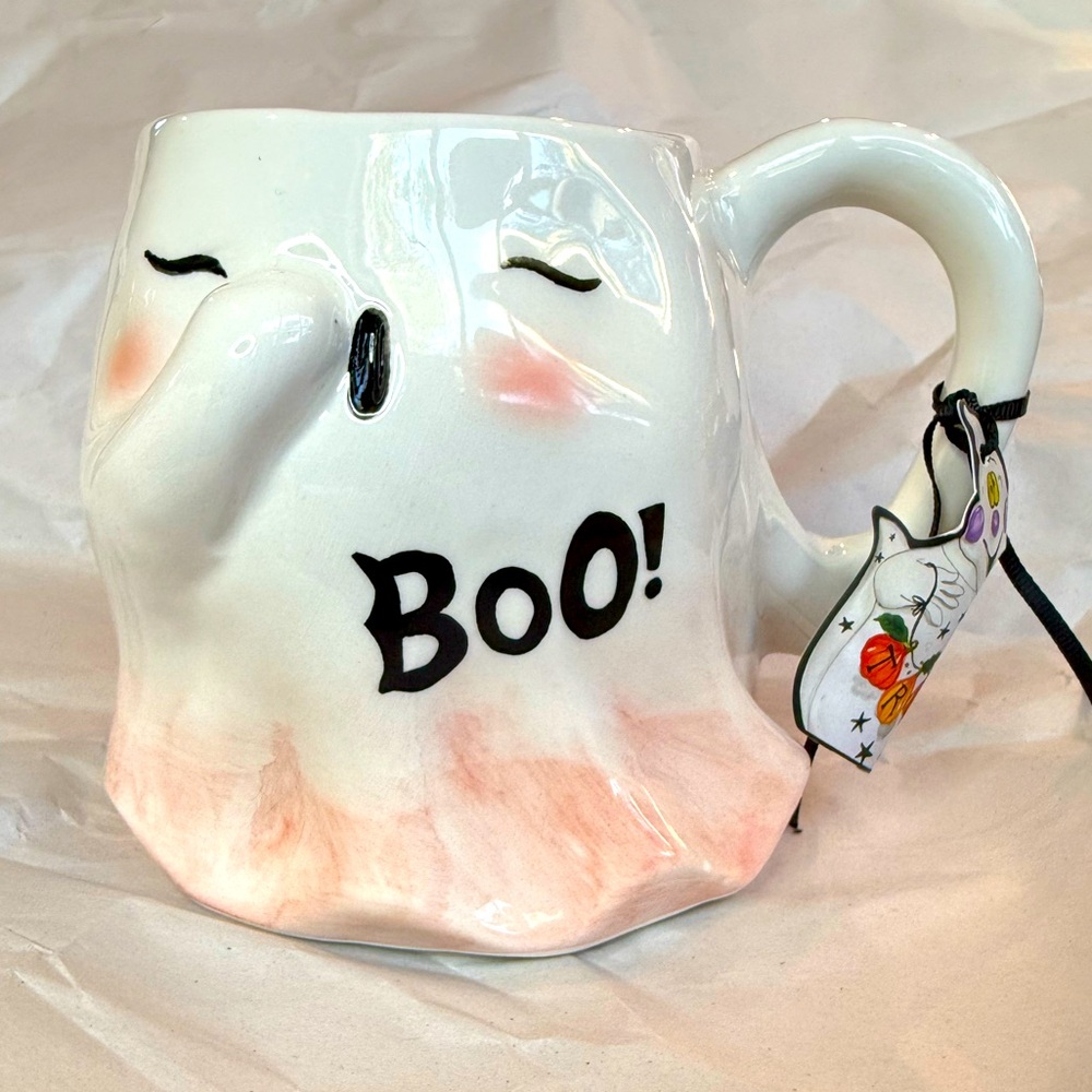 Ghost Mug with “Boo!” Printed on the side By Blue Sky Clayworks👻🎃 Brand new!